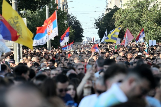 Tensions Rising between Ruling Party, Student Movement in Serbia, Two Opposing Rallies Planned for St. Vitus Day