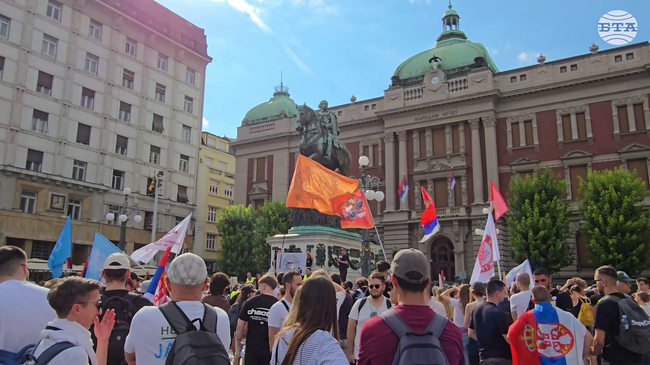 Студенти излязоха на протест на площад „Славия“ в Белград