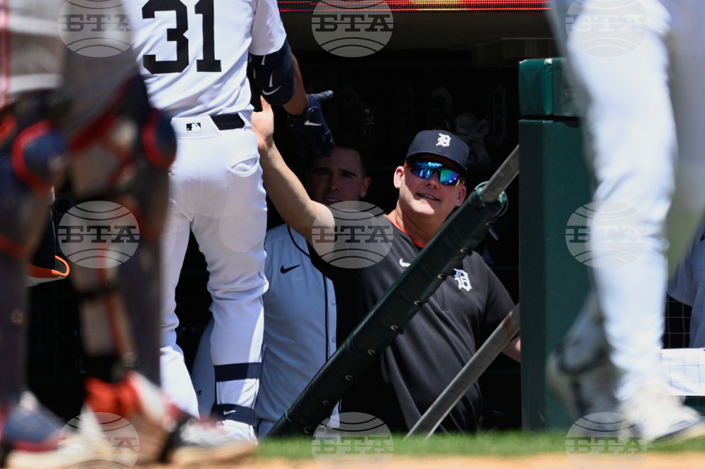 Twins Tigers Baseball