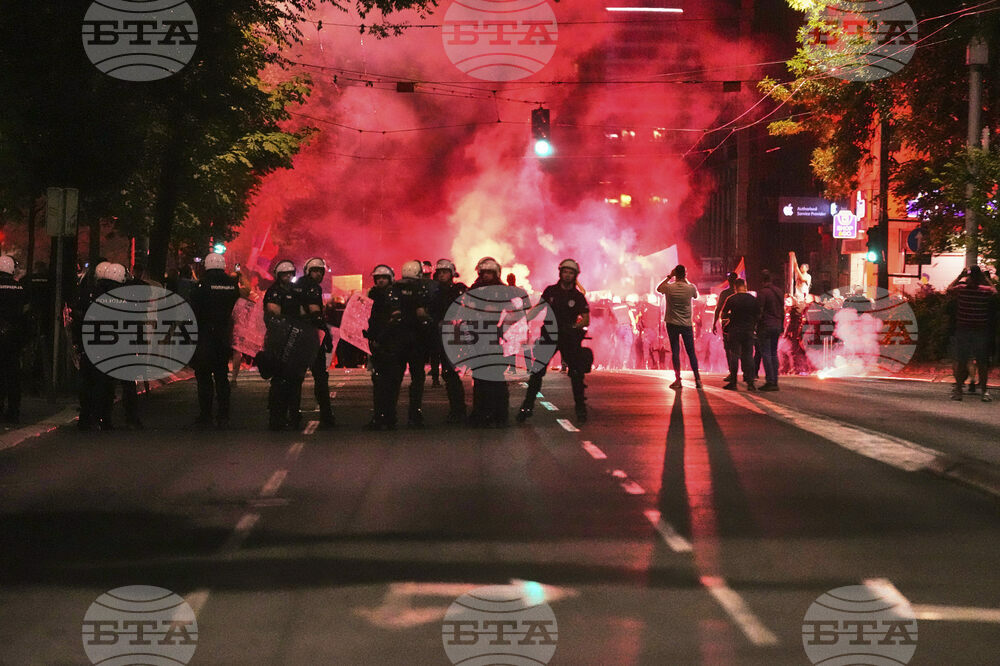 APTOPIX Serbia Protest