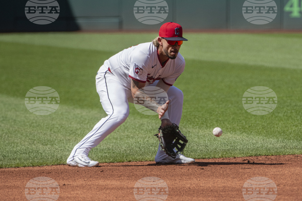 Cardinals Guardians Baseball