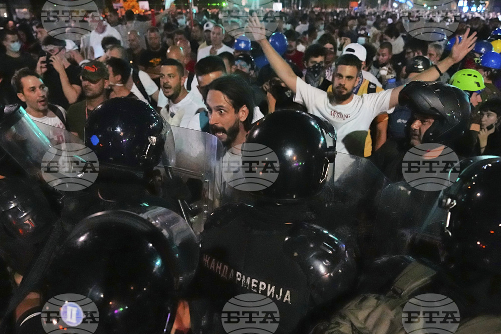 APTOPIX Serbia Protest