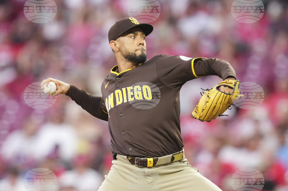Padres Reds Baseball