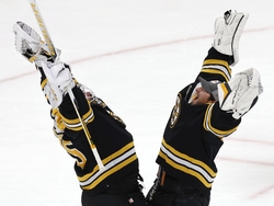 APTOPIX Islanders Bruins Hockey