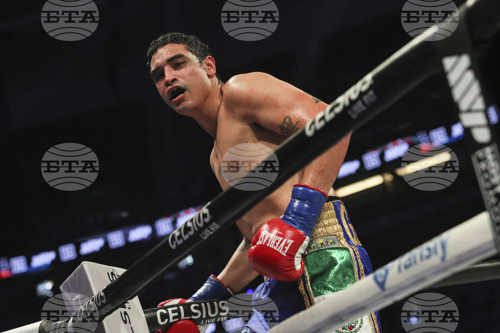 Paul Chavez Jr Boxing