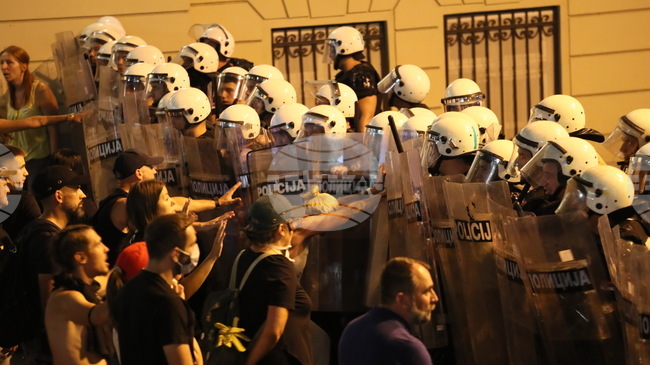 At Least Seven Arrested during Anti-Government Rally in Belgrade