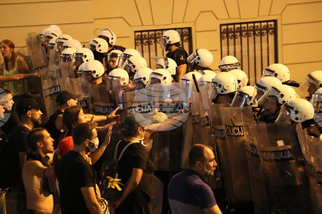 At Least Seven Arrested during Anti-Government Rally in Belgrade
