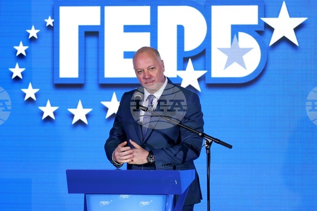 Prime Minister: We Need Young People in the Alliances that Ensure Our Security