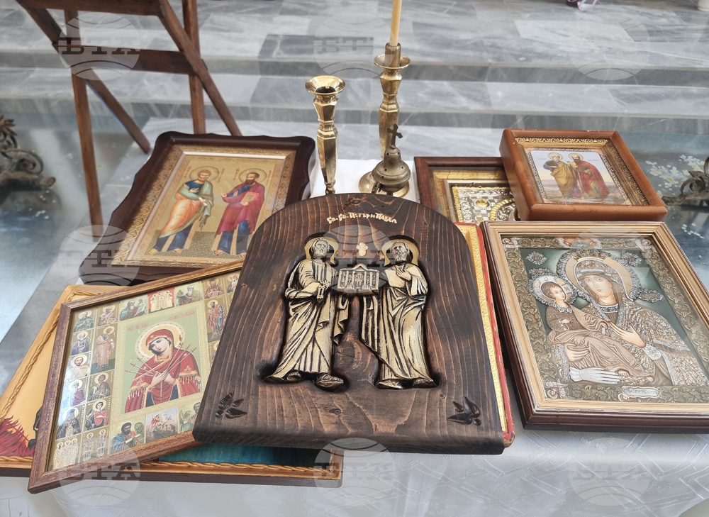 Село Божурица - църква "Св. св. Петър и Павел" - храмов празник
