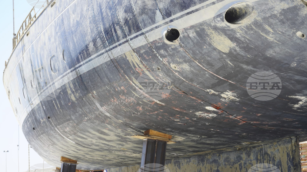 Italy Yacht Recovering