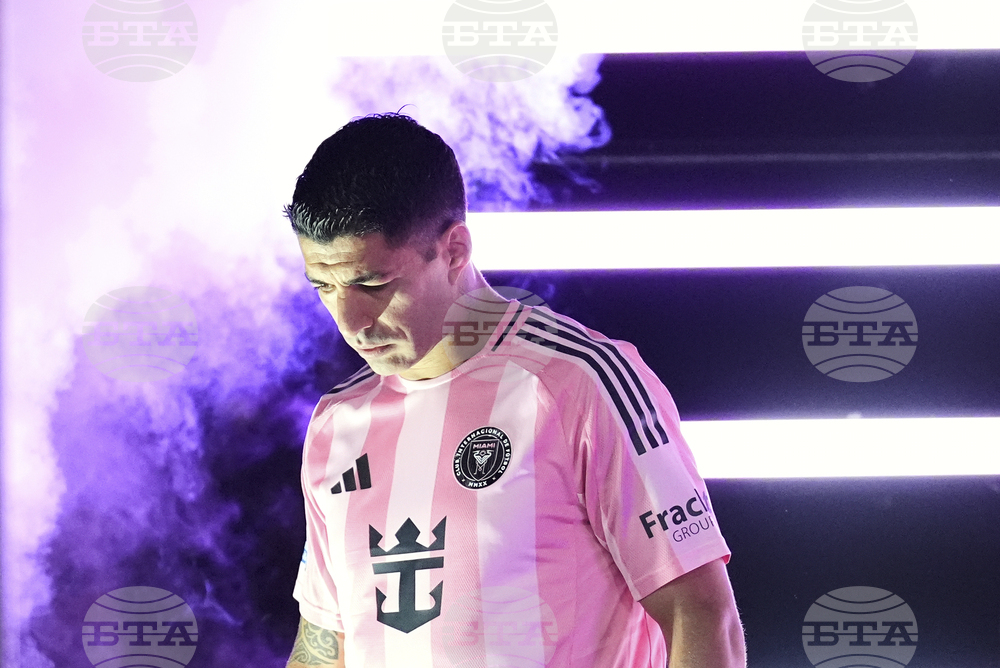 Наказаха нападателя на Интер Маями Луис Суарес за шест мача заради разправиите в края на мача със Сиатъл Саундърс