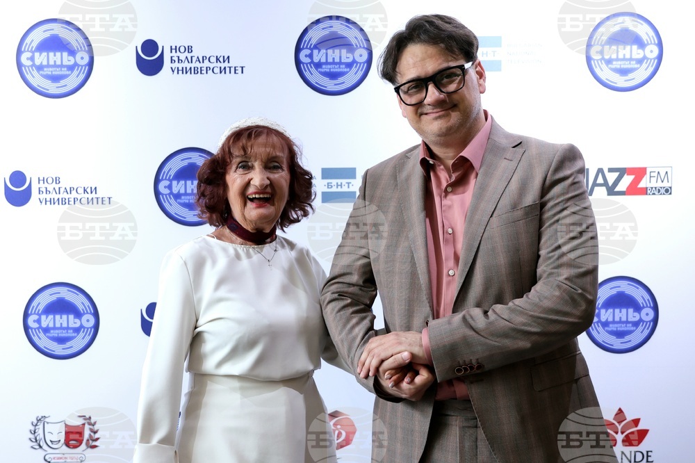 Мими Николова прокарва тънка, западна нишка, която показва красотата на музиката, каза за БТА министърът на културата Мариан Бачев 