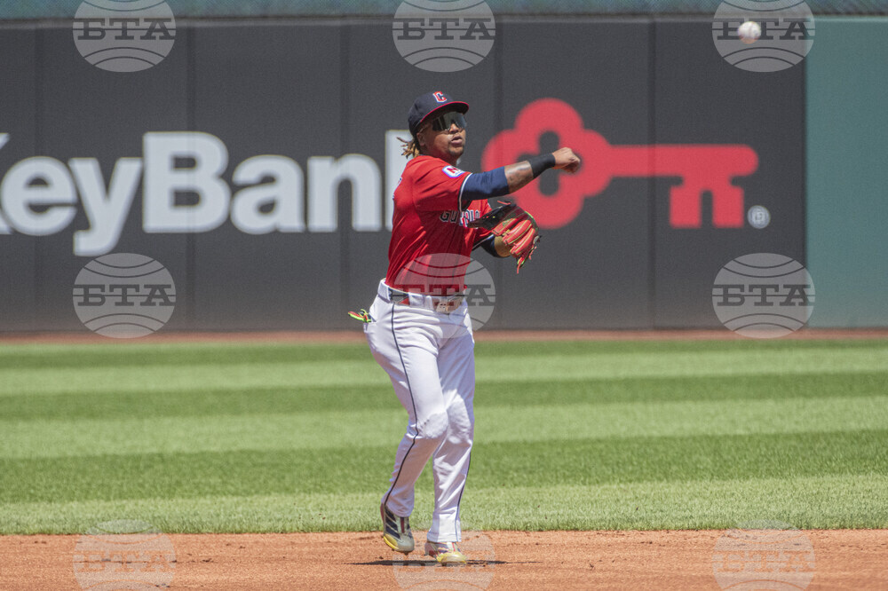 Cardinals Guardians Baseball