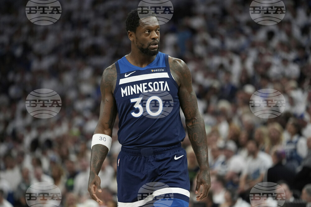 Timberwolves-Randle Basketball