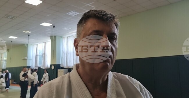 На светлинни години сме оттам, където започнахме преди 40 години, заяви Пламен Юруков, председател на Българската айкидо федерация