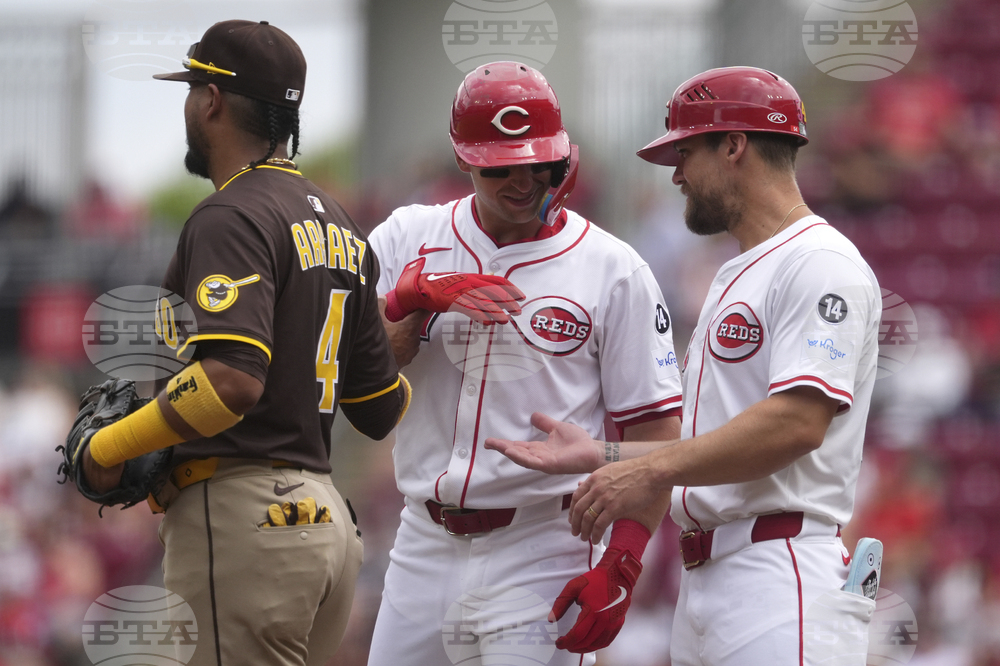 Padres Reds Baseball