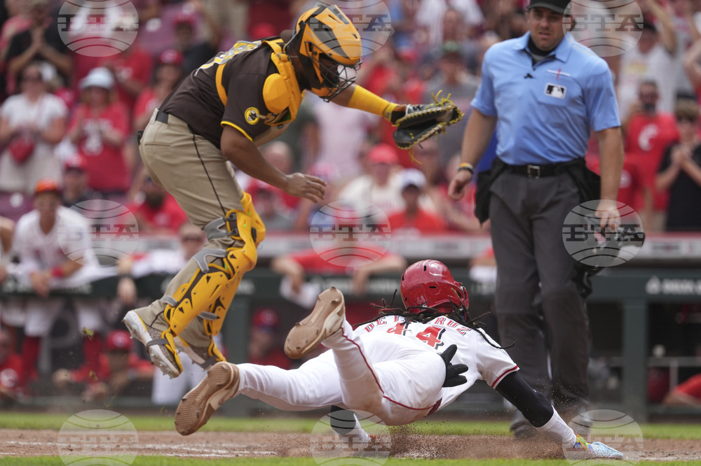 ATOPIX Padres Reds Baseball