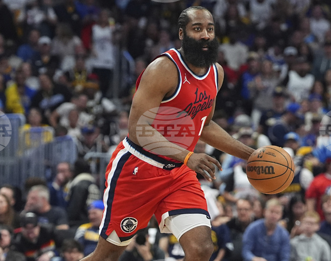 Джеймс Хардън ще остане още две години в Лос Анджелис Клипърс