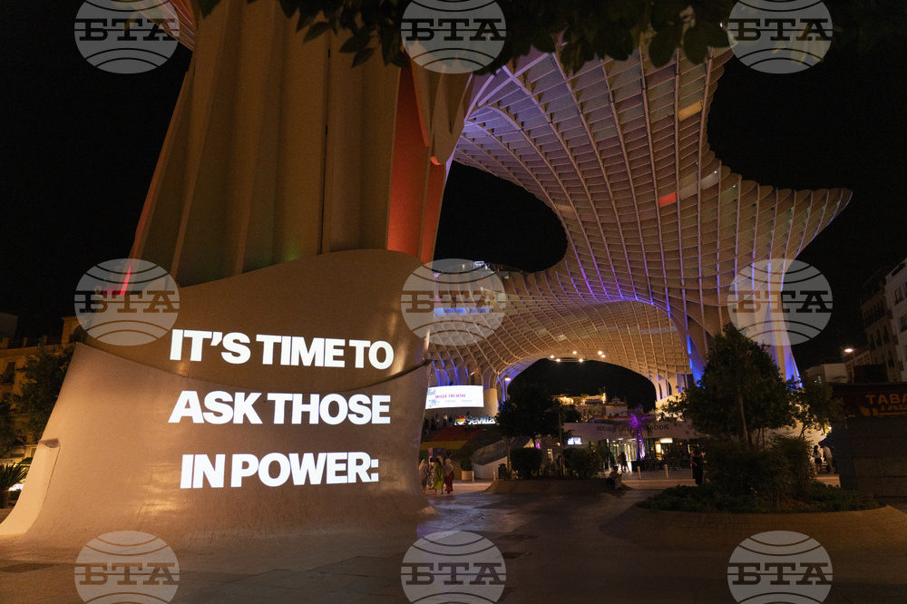 Hungry for Action Lights up Seville on the Eve of the UN's FFD4