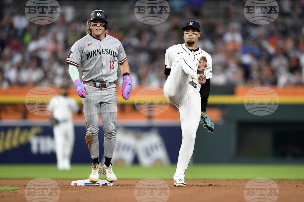 Twins Tigers Baseball