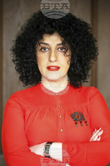 Нобеловата лауреатка Наргес Мохамади и други активисти са задържани, за да „бъдат защитени“, заявиха иранските власти 