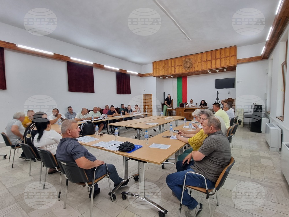 Общинският съвет в Котел прие откриването на процедура за финансово оздравяване на общината