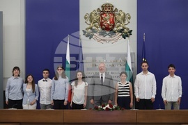 Министерски съвет - олимпийски отбори по природни науки - церемония
