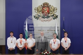 Министерски съвет - олимпийски отбори по природни науки - церемония