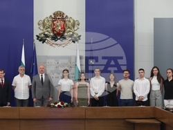 Министерски съвет - олимпийски отбори по природни науки - церемония