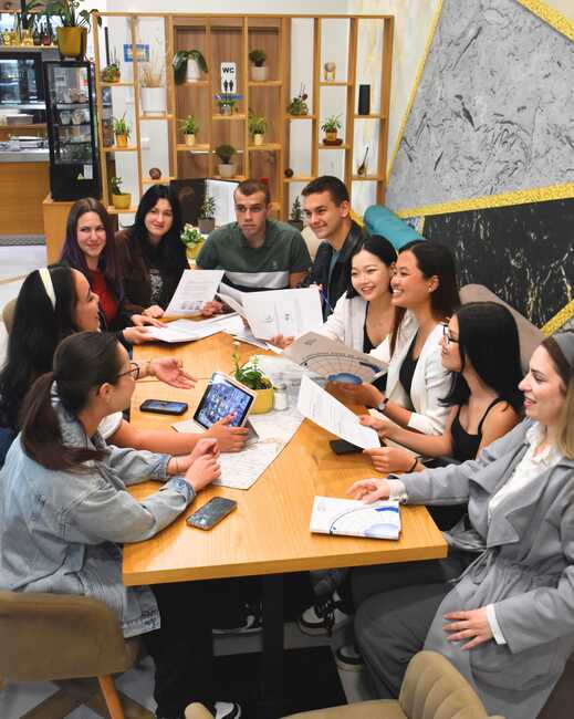 ВУМ – Варна стартира нова стипендиантска кампания „Препоръчай приятел“