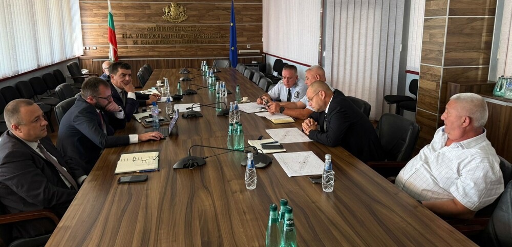 Мерки за облекчаване на движението в Кресна за летния сезон предвижда МРРБ