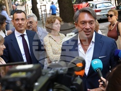 Паметна плоча в чест на Кирил Маричков - откриване