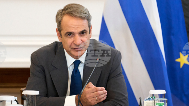 Гръцкият премиер обяви, че правителството ще отпусне над 2 милиарда евро, за да подкрепи доходите на гражданите
