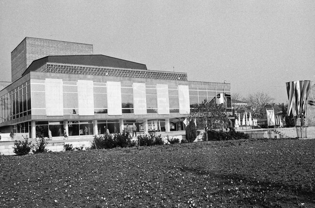 Как Старозагорската опера празнува половинвековен юбилей през 1975 г. разказват архивите на БТА