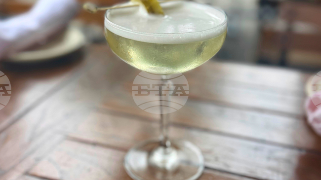 Експерти са изчислили колко крачки трябва да направим, за да изгорим калориите от празничните храни и напитки 