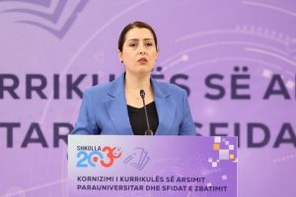 АТА: Албанският министър на образованието и спорта Манастирлиу: Преразглеждане на рамката на учебната програма за привеждане в съответствие със стандартите на ЕС