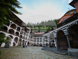 Рилски манастир - патриарх Даниил - посрещане