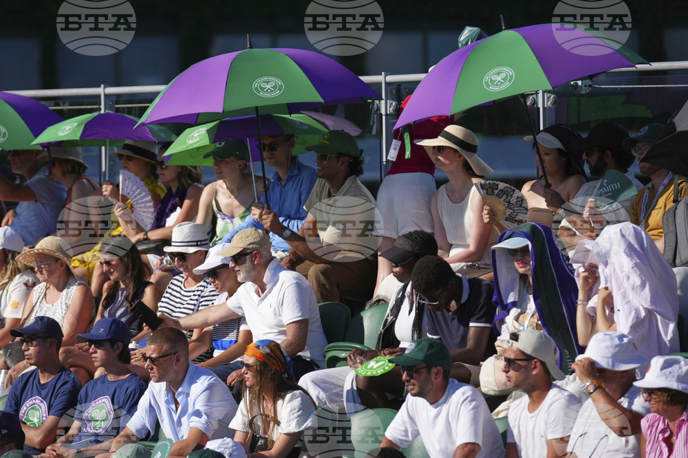 Първият ден на "Уимбълдън" се превърна в най-горещия откриващ ден в историята на турнира
