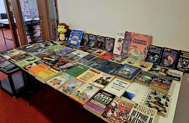 Ден на отворените врати и базар за книги се състояха в училище „Родна реч“ в град Бремен, Германия