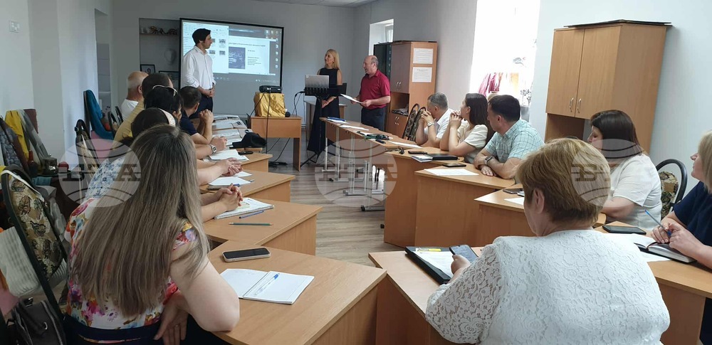 В Тараклия обсъдиха как се изгражда културен живот и как той допринася за развитието на града