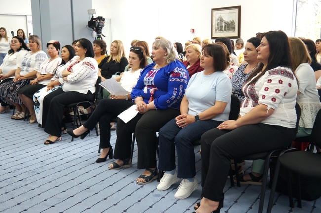 Учители от Тараклия заминаха на езиково обучение в Румъния