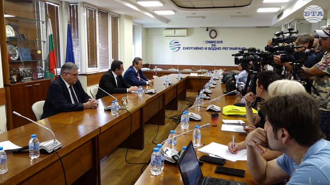 Токът за бита поскъпва средно с 2,58 процента от днес, реши КЕВР