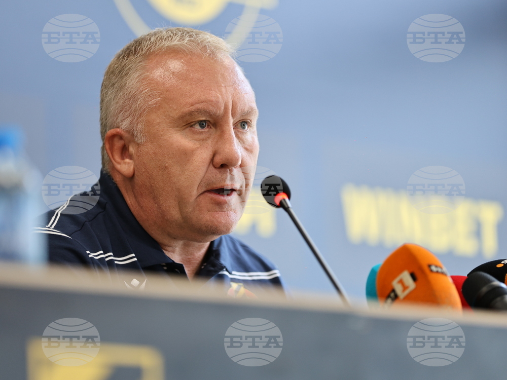 Наставникът на Ботев (Пловдив) Николай Киров очаква труден двубой при гостуването на Черно море