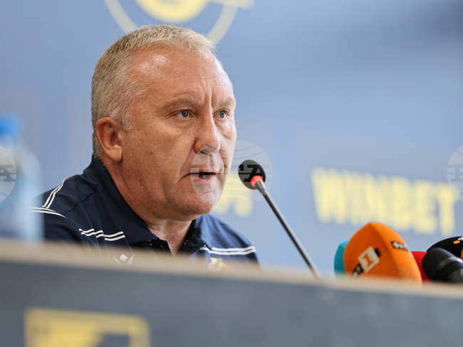 Наставникът на Ботев (Пловдив) Николай Киров очаква труден двубой при гостуването на Черно море