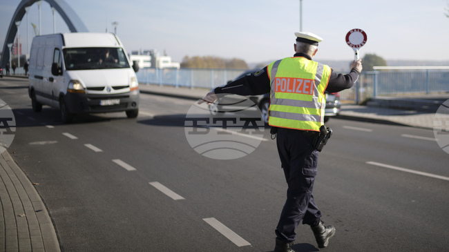 Германия е увеличила депортациите на нелегални мигранти с почти 14% през миналата година