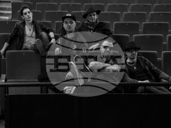 Момчетата от групата Lek City Case представят Hold On – песен за мрака, светлината и последните пристани, снимка – Projector Plus