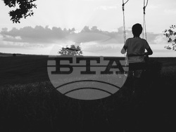 Момчетата от групата Lek City Case представят Hold On – песен за мрака, светлината и последните пристани, снимка – Projector Plus