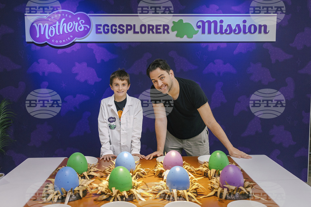 Mother's® Cookies Unveils Frostology Labs in Major Cities this Summer