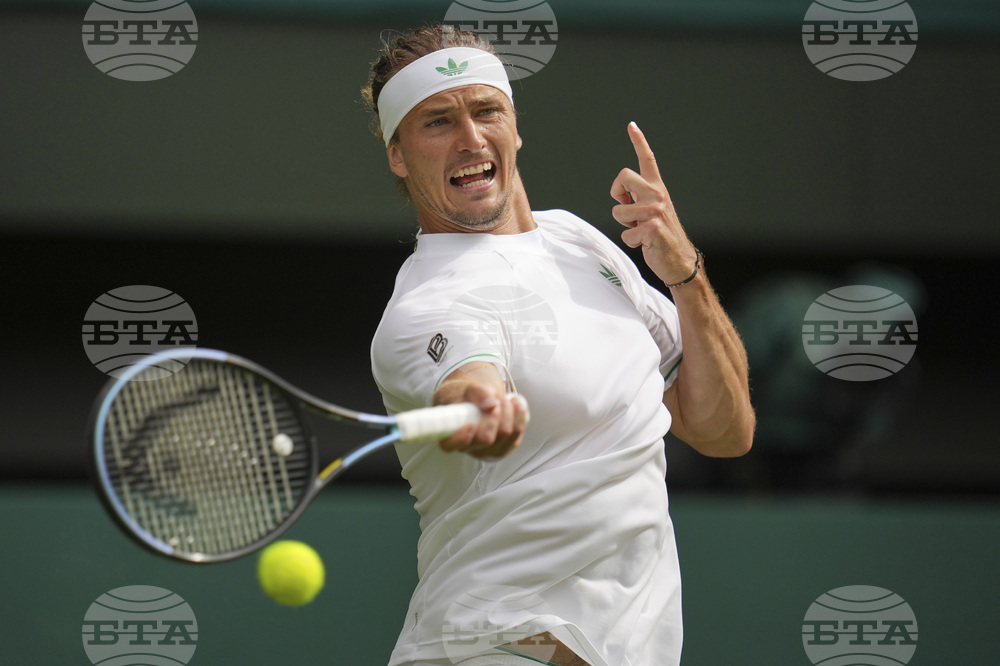 Тони Надал няма да тренира германския тенисист Александър Зверев, обяви списание "Шпорт Билд"