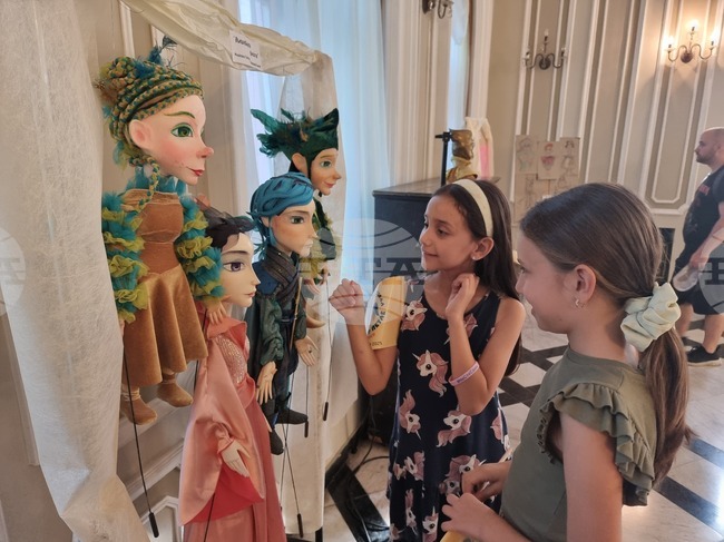 В Плевен откриха осмото издание на Фестивала за куклено изкуство „Шарено петле“